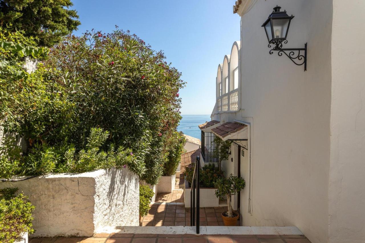 Capistrano Playa Apartment Nerja Exterior photo