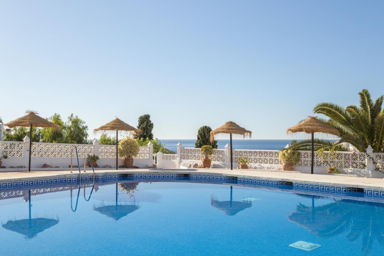 Capistrano Playa Apartment Nerja Exterior photo